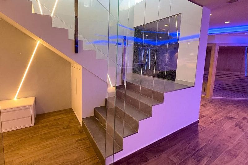 4 bedroom Villa for sale in Calpe / Calp with pool - € 2,850,000 (Ref: 8820578)