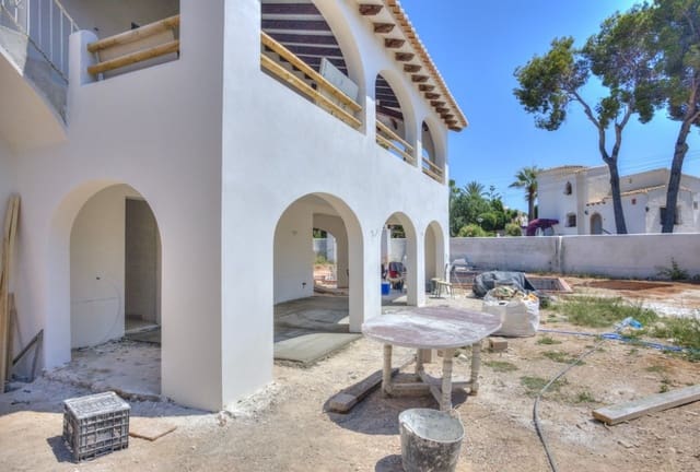 4 soveværelse Villa til salg i Moraira, Teulada-Moraira med swimmingpool - € 1.600.000 (Ref: 8853027)