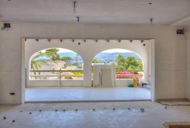 4 soveværelse Villa til salg i Moraira, Teulada-Moraira med swimmingpool - € 1.600.000 (Ref: 8853027)