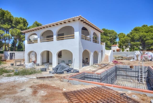 4 soveværelse Villa til salg i Moraira, Teulada-Moraira med swimmingpool - € 1.600.000 (Ref: 8853027)