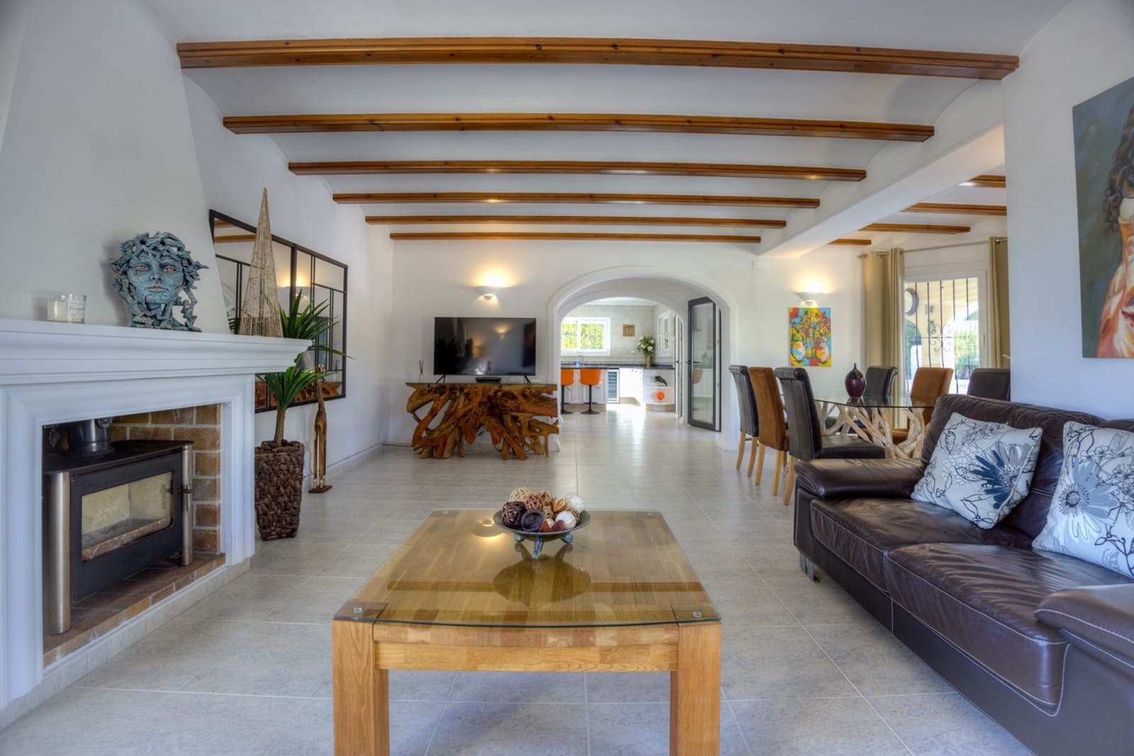 3 bedroom Villa for sale in Moraira with pool - € 1,100,000 (Ref: 8947595)