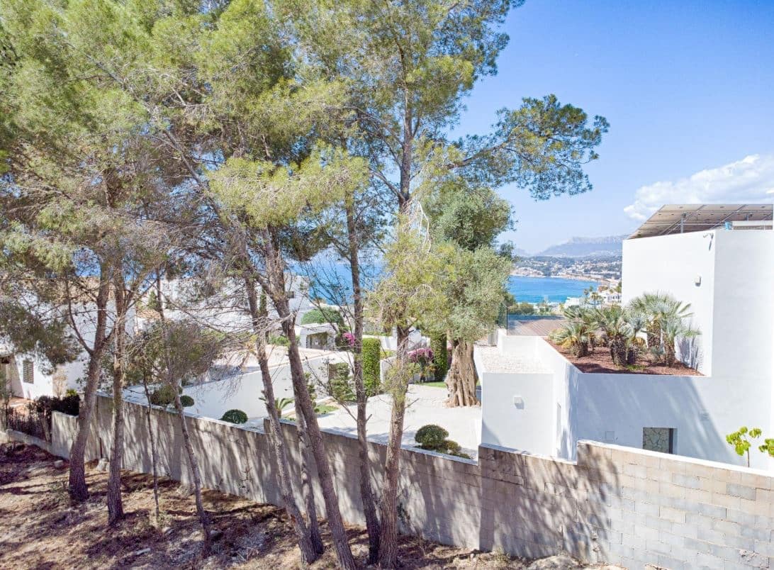 Grunde uden byggetilladelser til salg i Moraira - € 800.000 (Ref: 8949721)