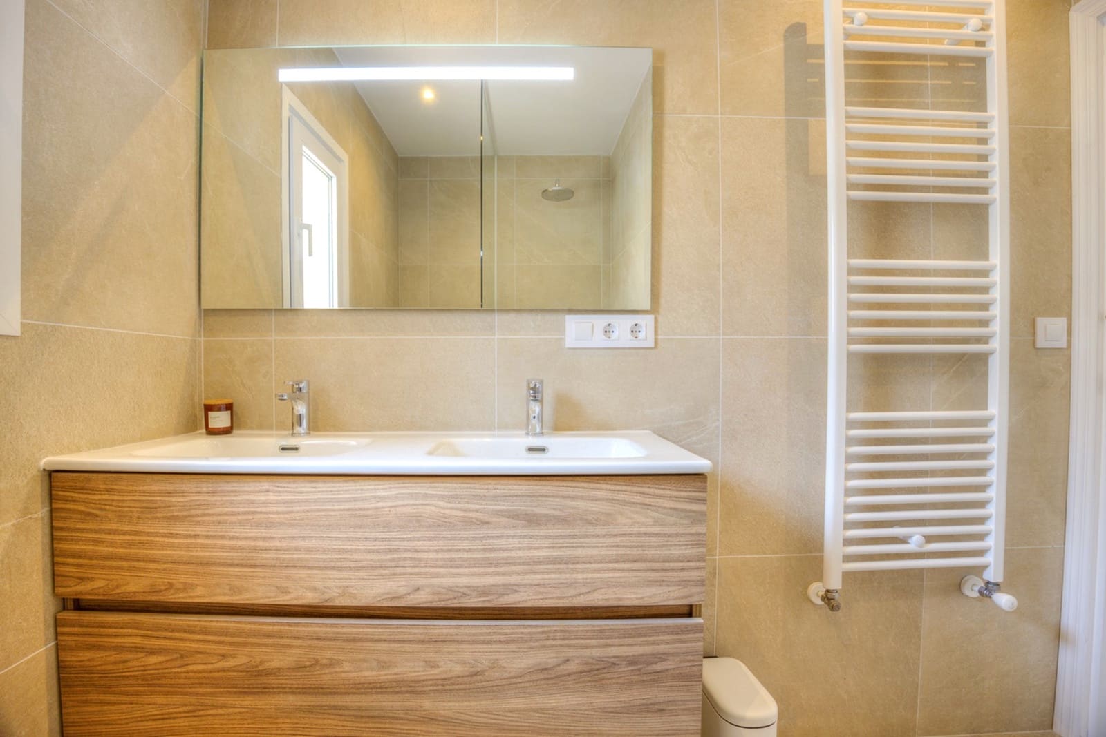 4 bedroom Villa for sale in Moraira with pool - € 560,000 (Ref: 8979912)