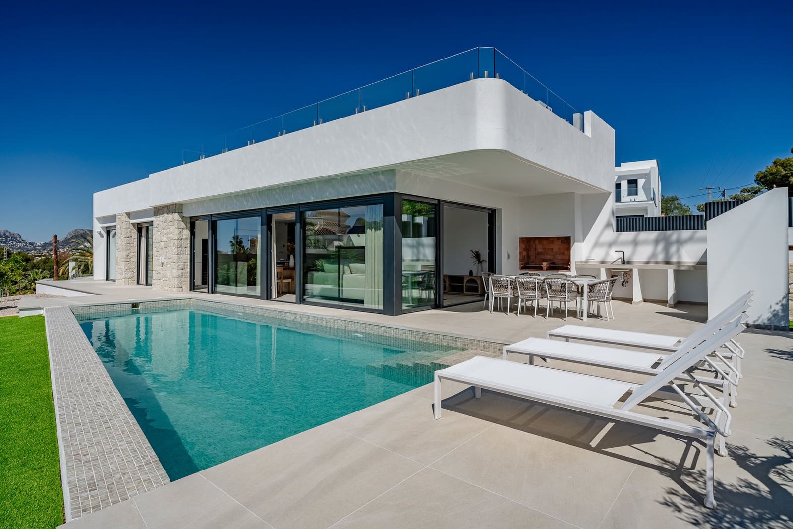 4 Zimmer Villa zu verkaufen in Calpe / Calp mit Pool - 1.564.000 € (Ref: 9013529)