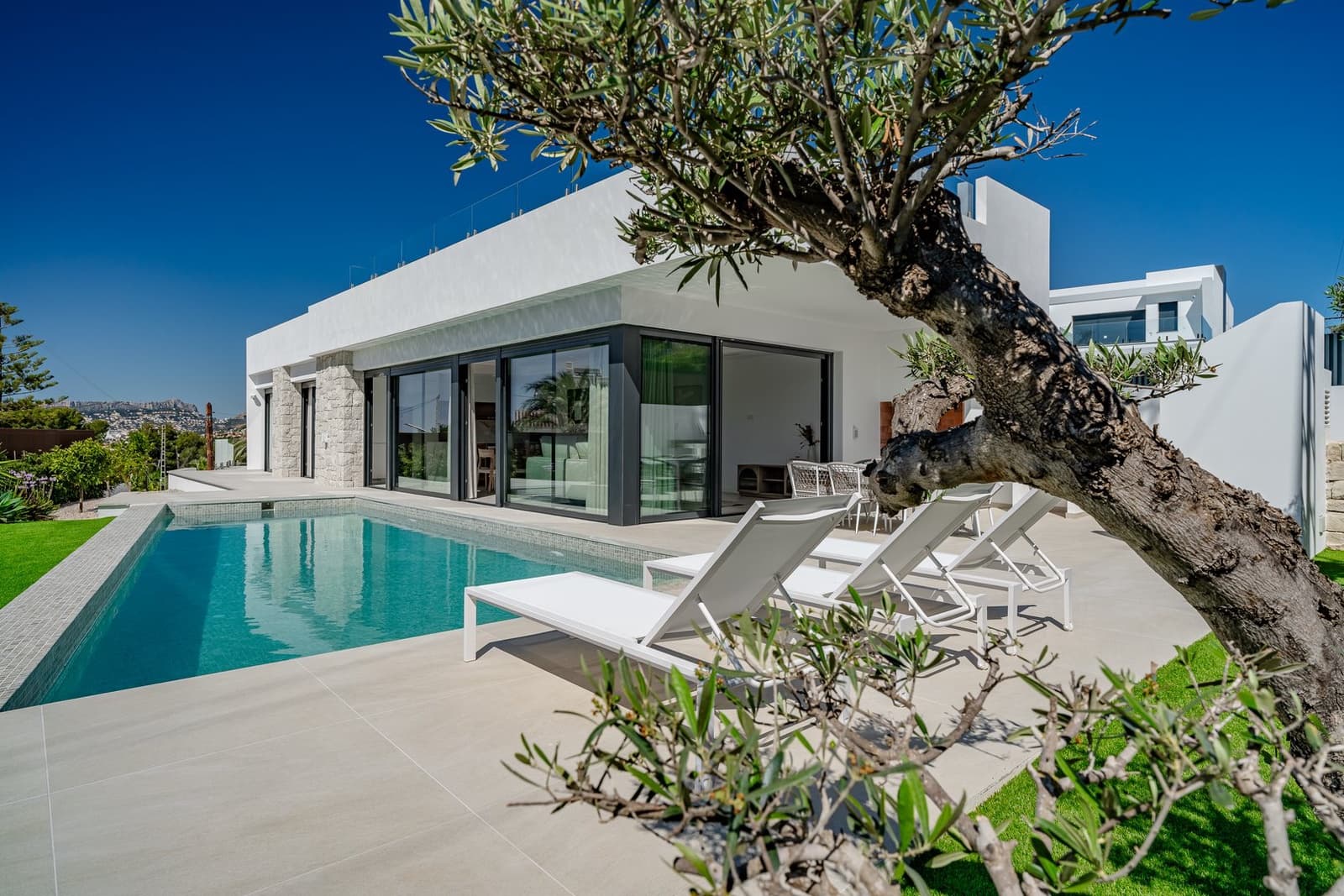 4 Zimmer Villa zu verkaufen in Calpe / Calp mit Pool - 1.564.000 € (Ref: 9013529)