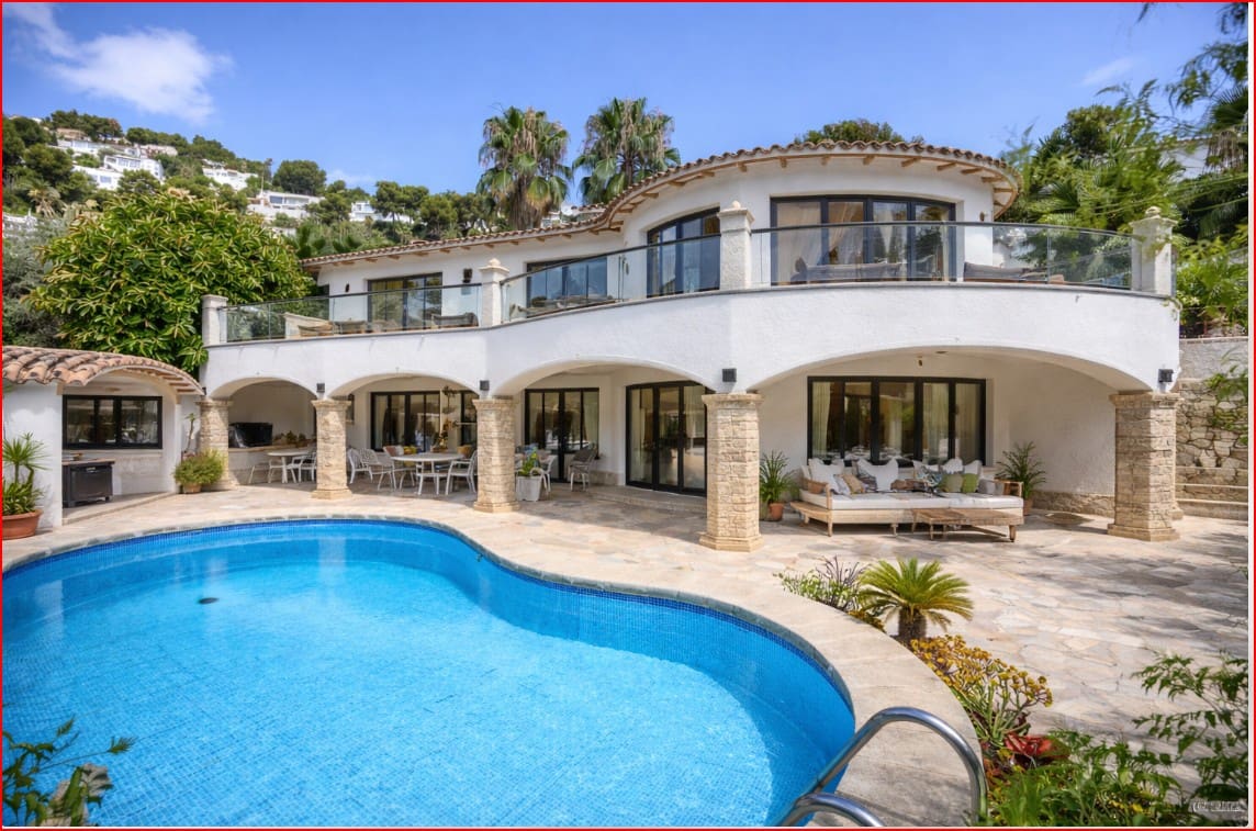 5 soveværelse Villa til salg i Moraira med swimmingpool - € 745.000 (Ref: 9109760)