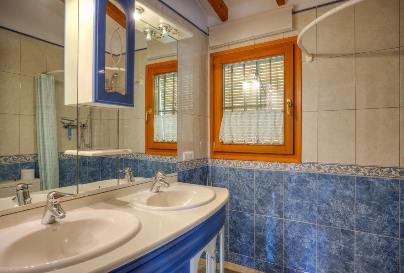 Chalet de 5 habitaciones en Moraira en venta con piscina - 745.000 € (Ref: 9109760)