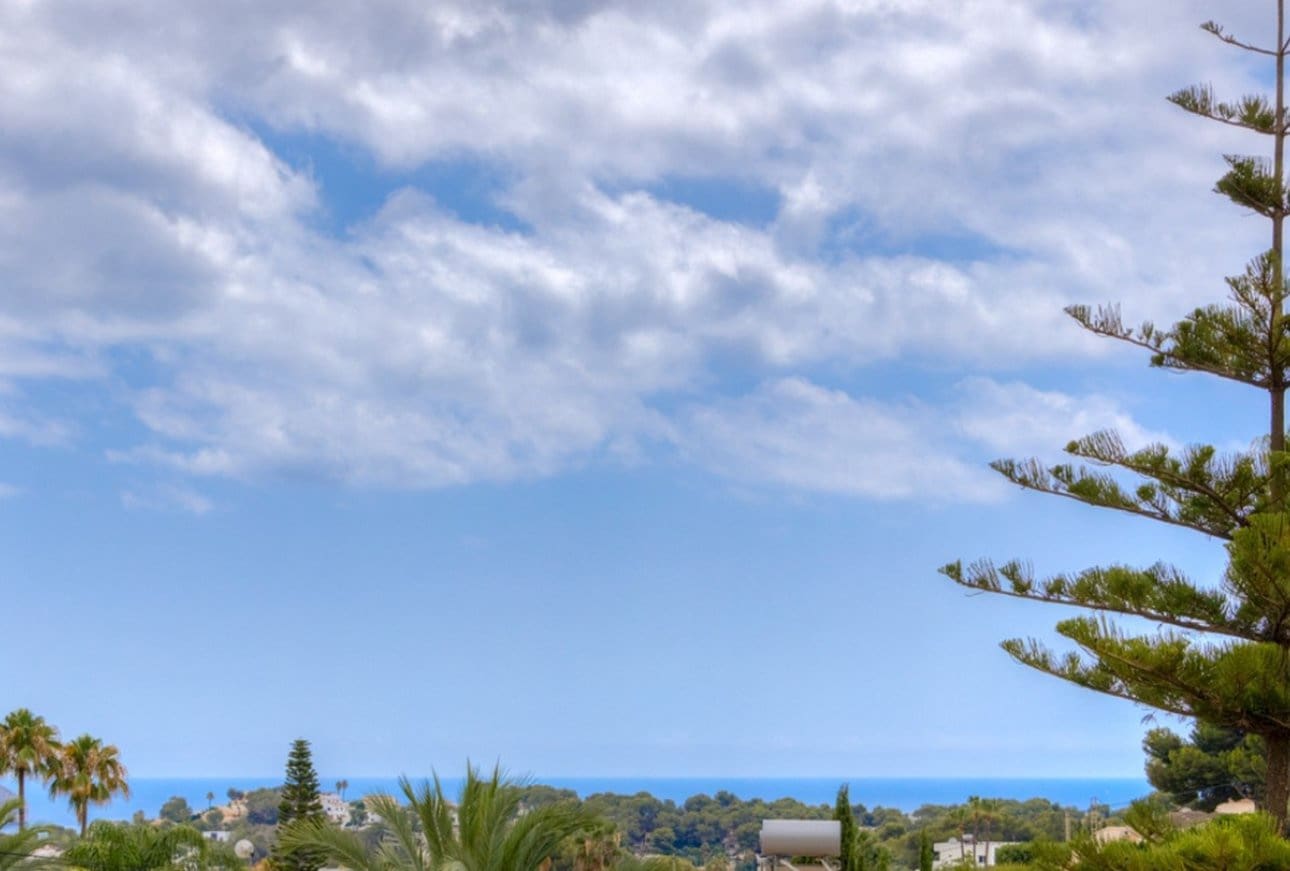 Chalet de 5 habitaciones en Moraira en venta con piscina - 745.000 € (Ref: 9109760)