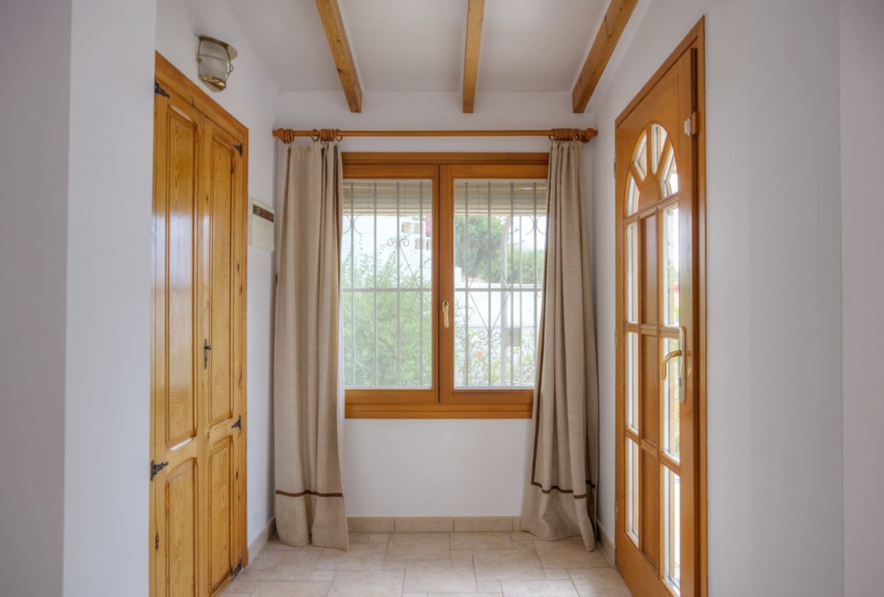Chalet de 5 habitaciones en Moraira en venta con piscina - 745.000 € (Ref: 9109760)