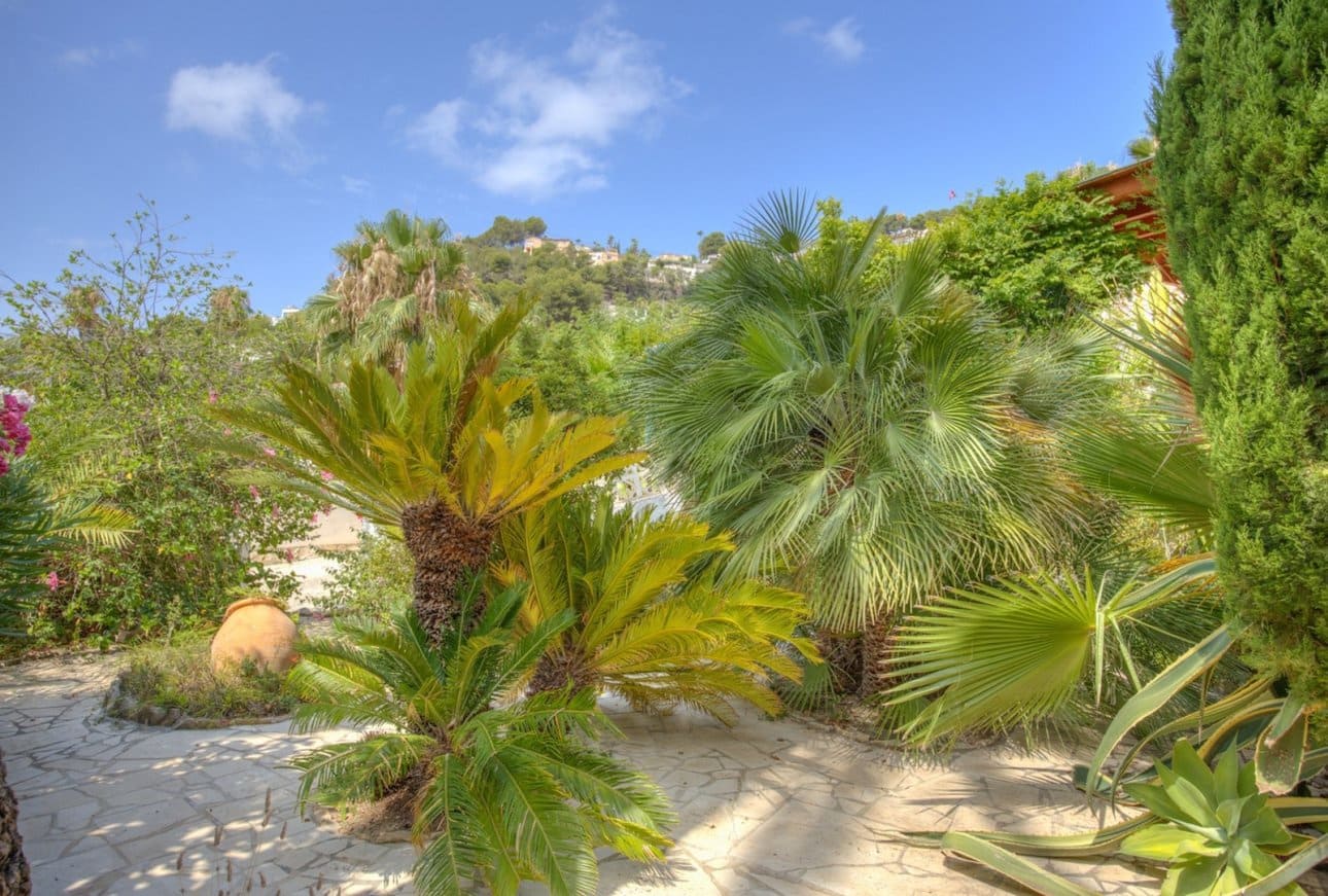 Chalet de 5 habitaciones en Moraira en venta con piscina - 745.000 € (Ref: 9109760)
