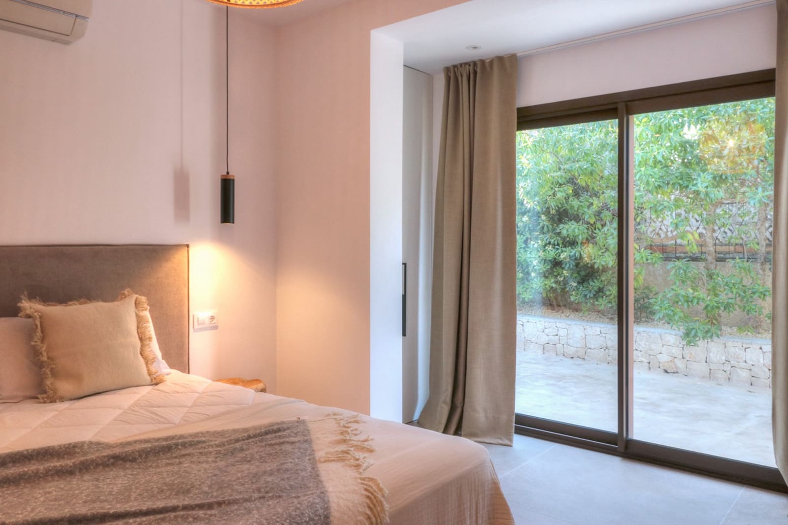 4 Zimmer Villa zu verkaufen in Moraira mit Pool - 1.750.000 € (Ref: 9164382)