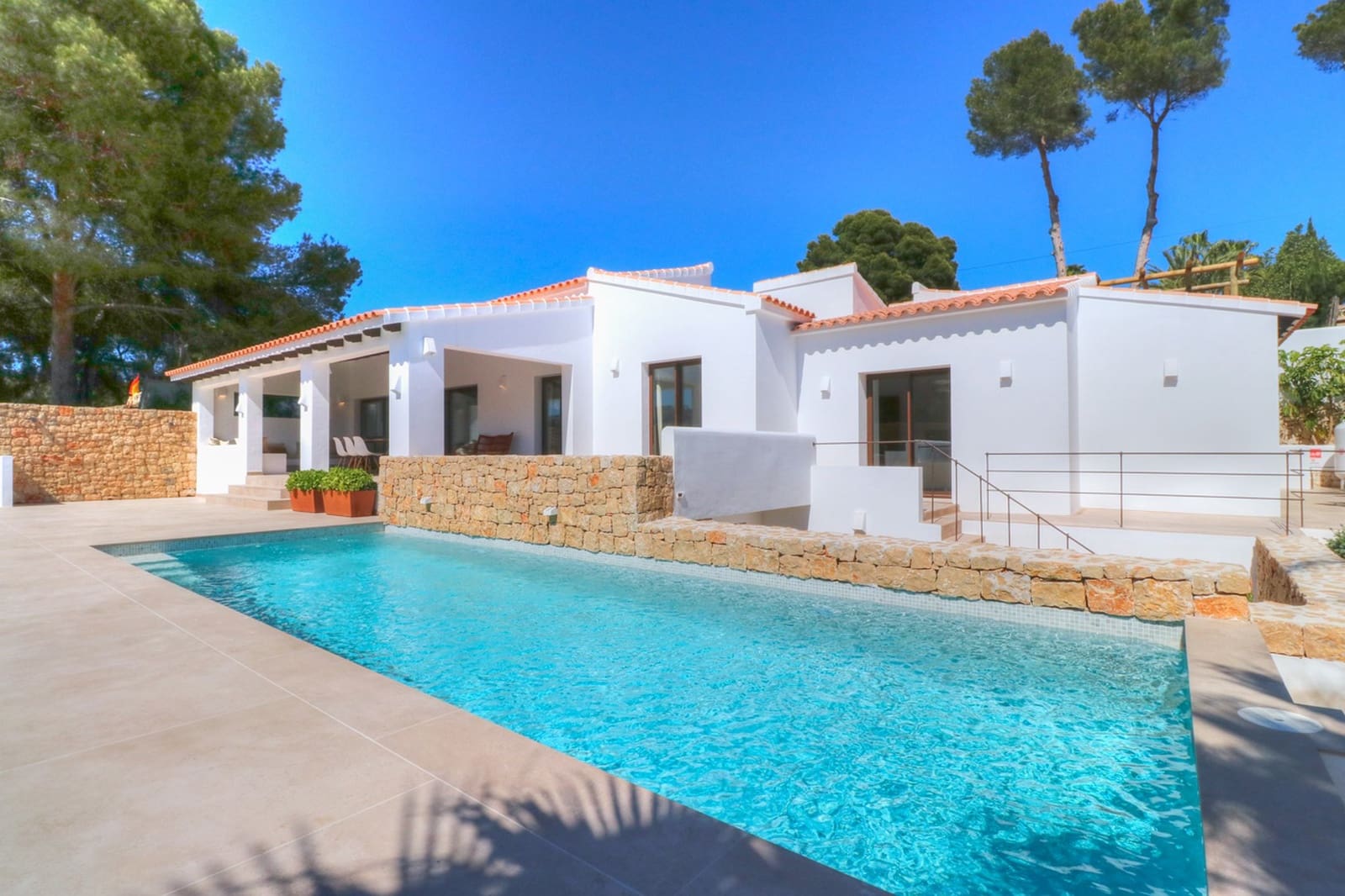 4 Zimmer Villa zu verkaufen in Moraira mit Pool - 1.750.000 € (Ref: 9164382)