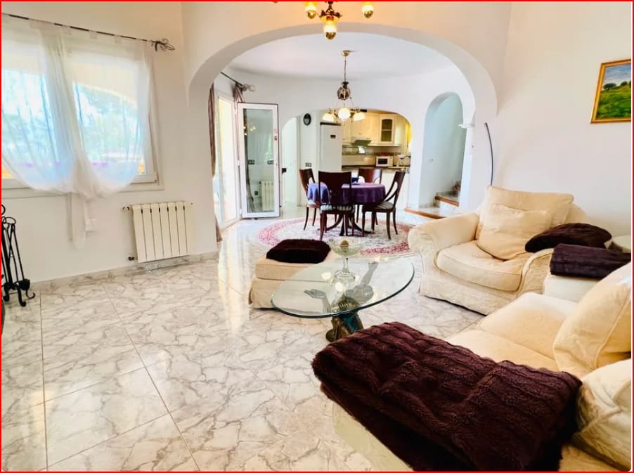 Chalet de 3 habitaciones en Moraira en venta con piscina - 650.000 € (Ref: 9207420)