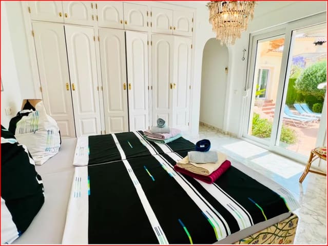 Chalet de 3 habitaciones en Moraira, Teulada-Moraira en venta con piscina - 650.000 € (Ref: 9207420)