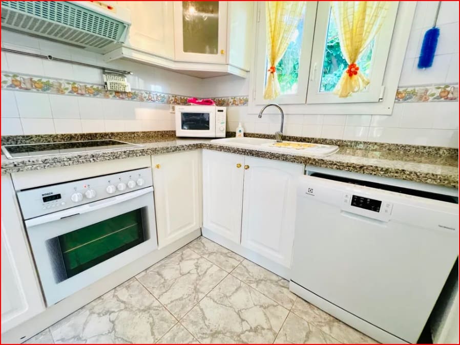 Chalet de 3 habitaciones en Moraira en venta con piscina - 650.000 € (Ref: 9207420)