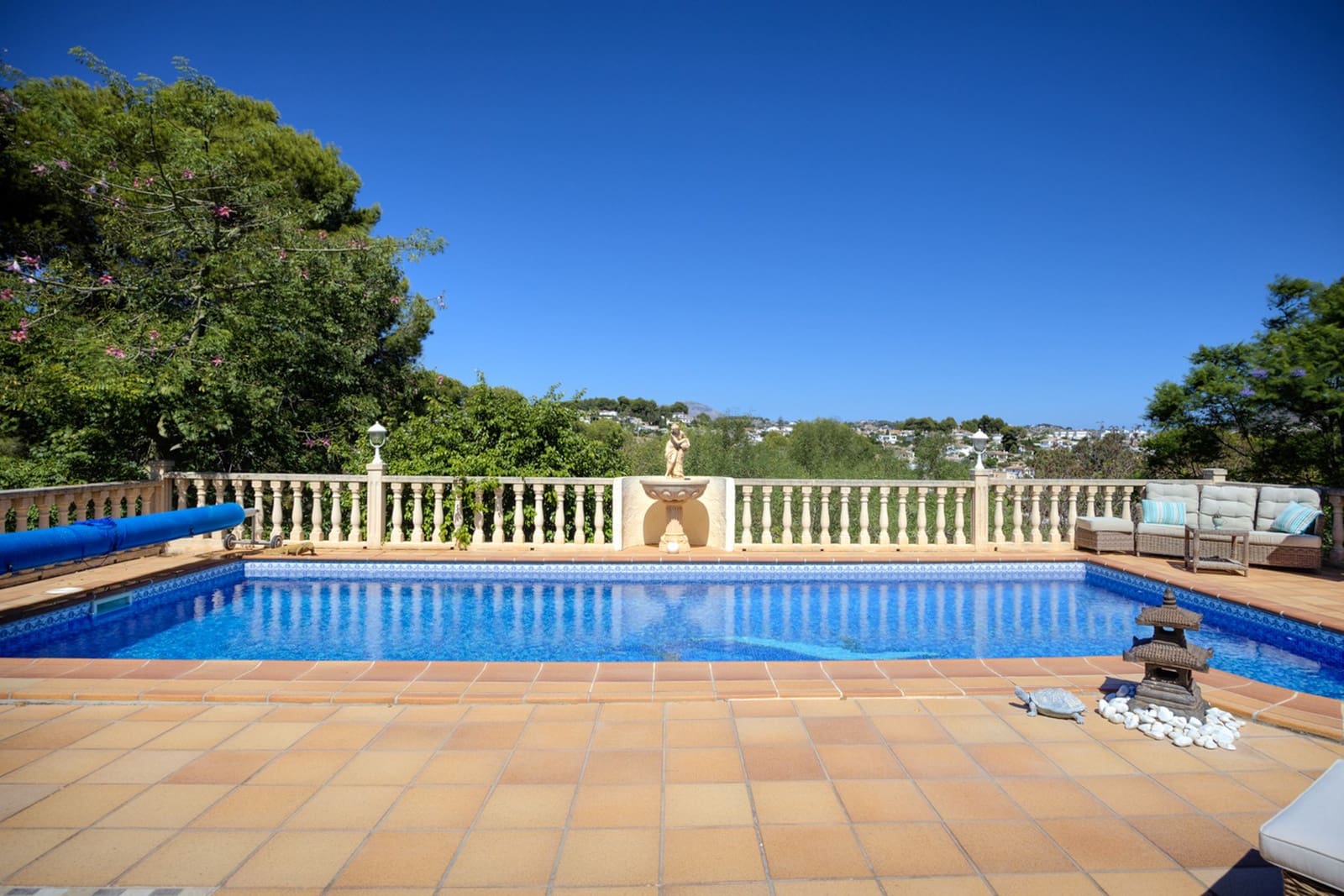 4 soverom Villa til salgs i Moraira med svømmebasseng - € 795 000 (Ref: 9235779)