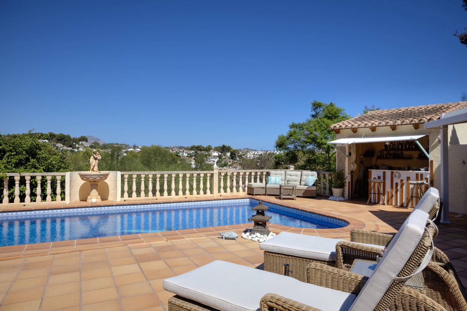 4 soverom Villa til salgs i Moraira med svømmebasseng - € 795 000 (Ref: 9235779)