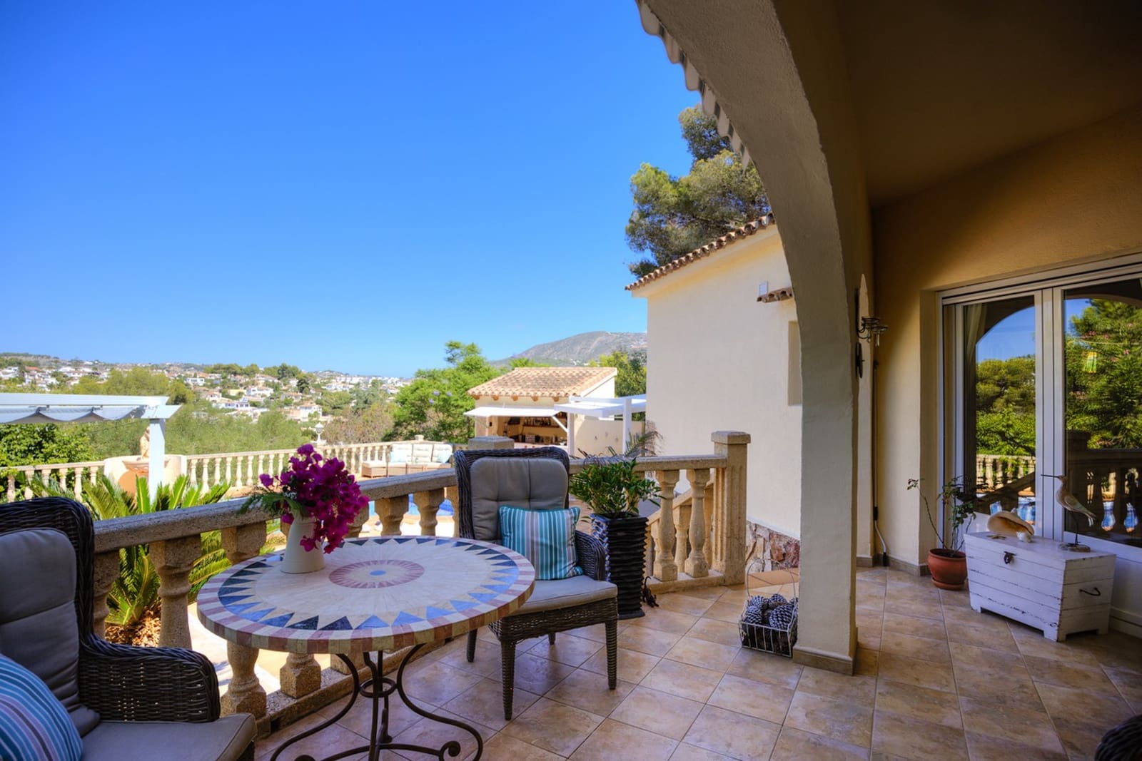 4 soverom Villa til salgs i Moraira med svømmebasseng - € 795 000 (Ref: 9235779)