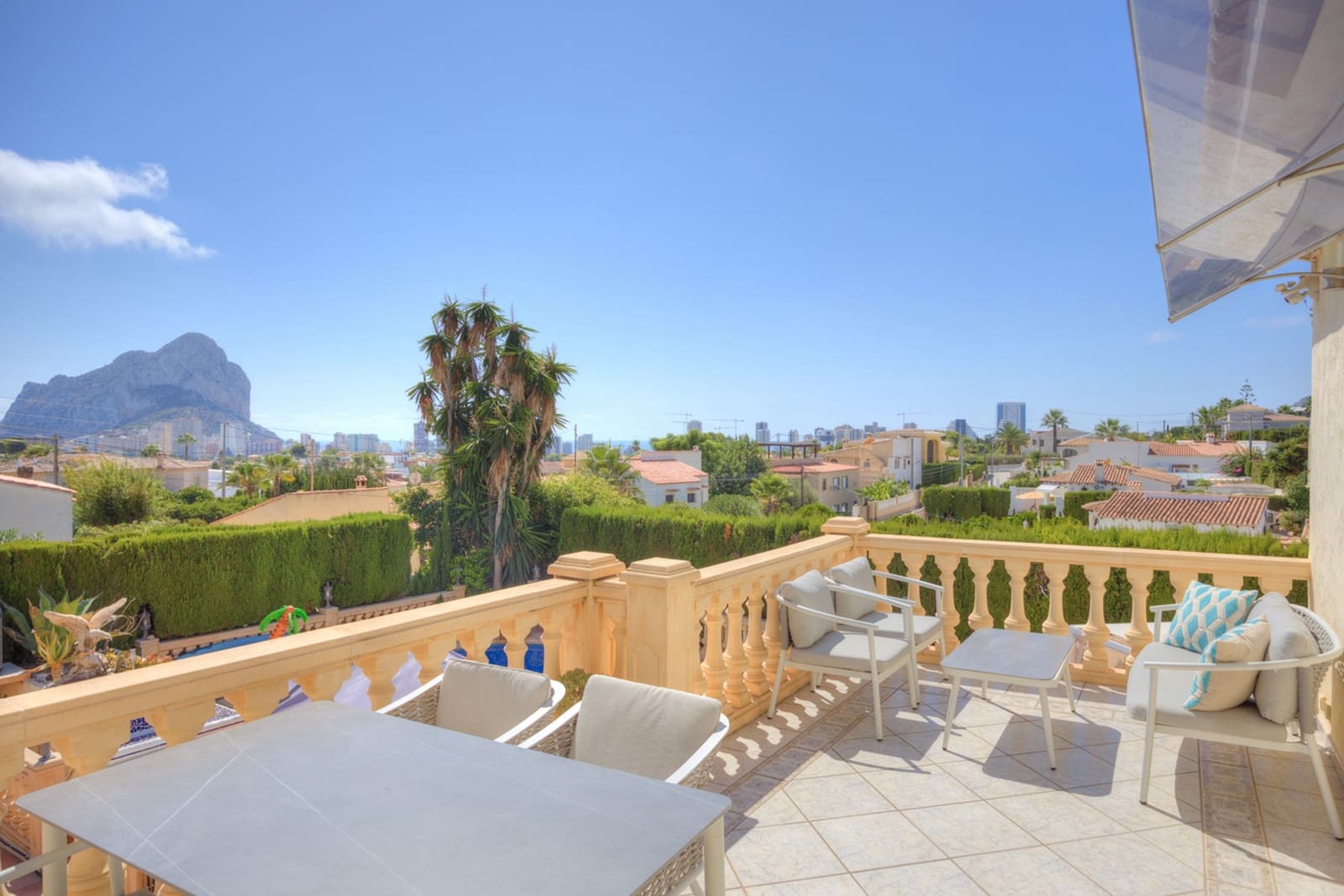 5 quarto Moradia para venda em Calpe / Calp com piscina garagem - 745 000 € (Ref: 9245781)