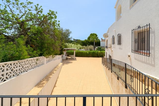 6 chambre Villa/Maison à vendre à Moraira, Teulada-Moraira - 699 500 € (Ref: 9296355)