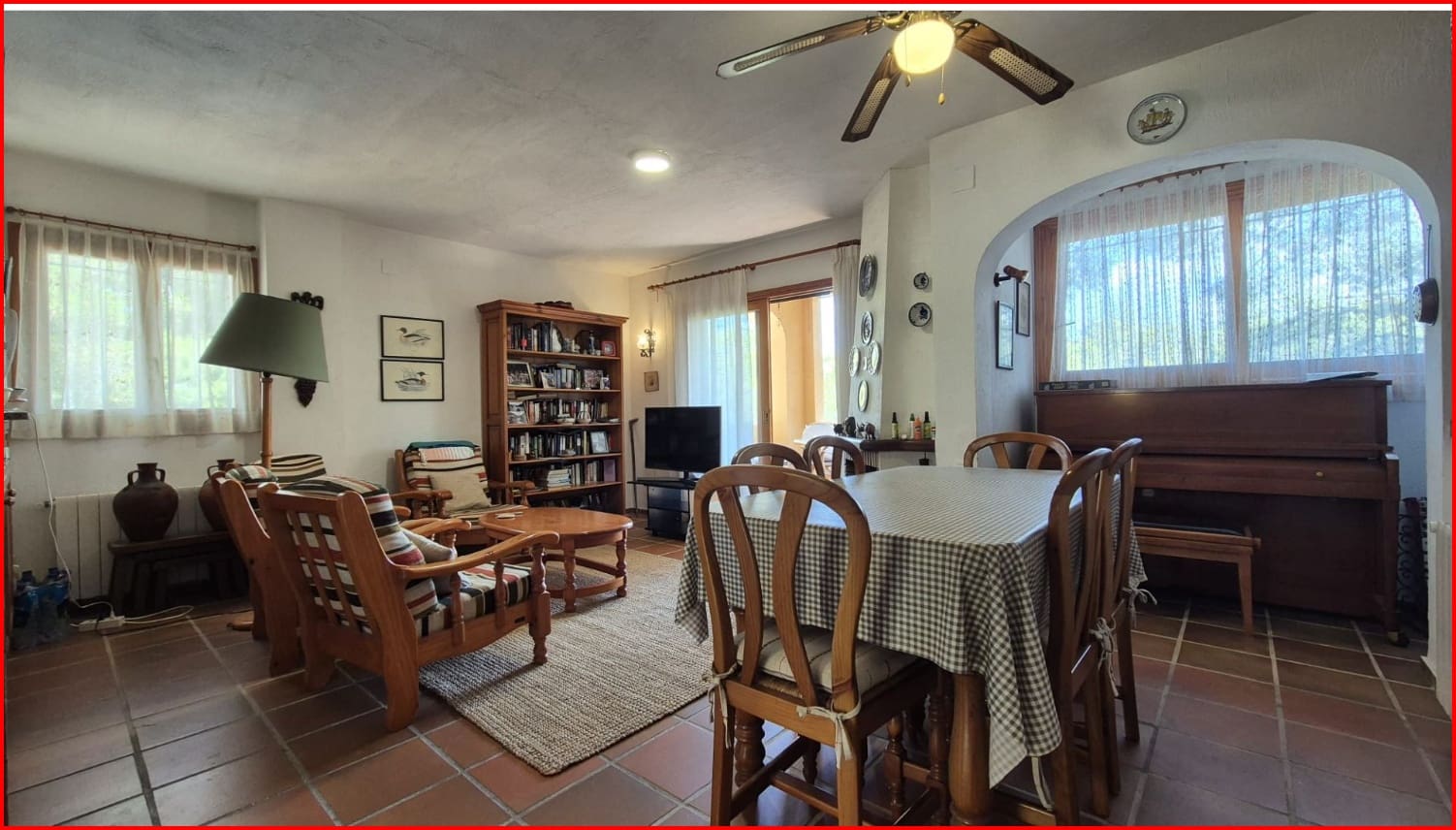 3 slaapkamer Bungalow te koop in Moraira met zwembad - € 435.000 (Ref: 9307043)