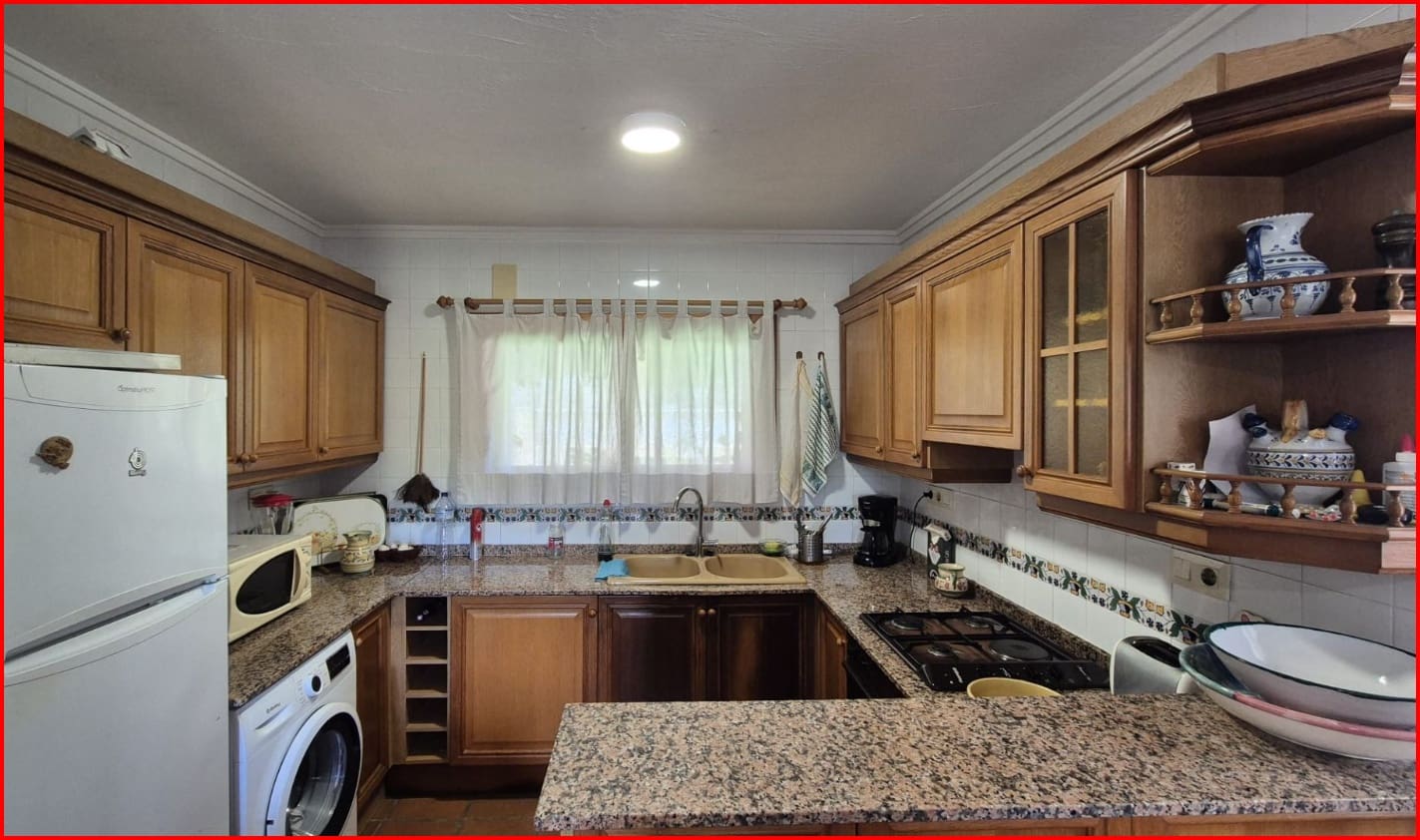 3 slaapkamer Bungalow te koop in Moraira met zwembad - € 435.000 (Ref: 9307043)