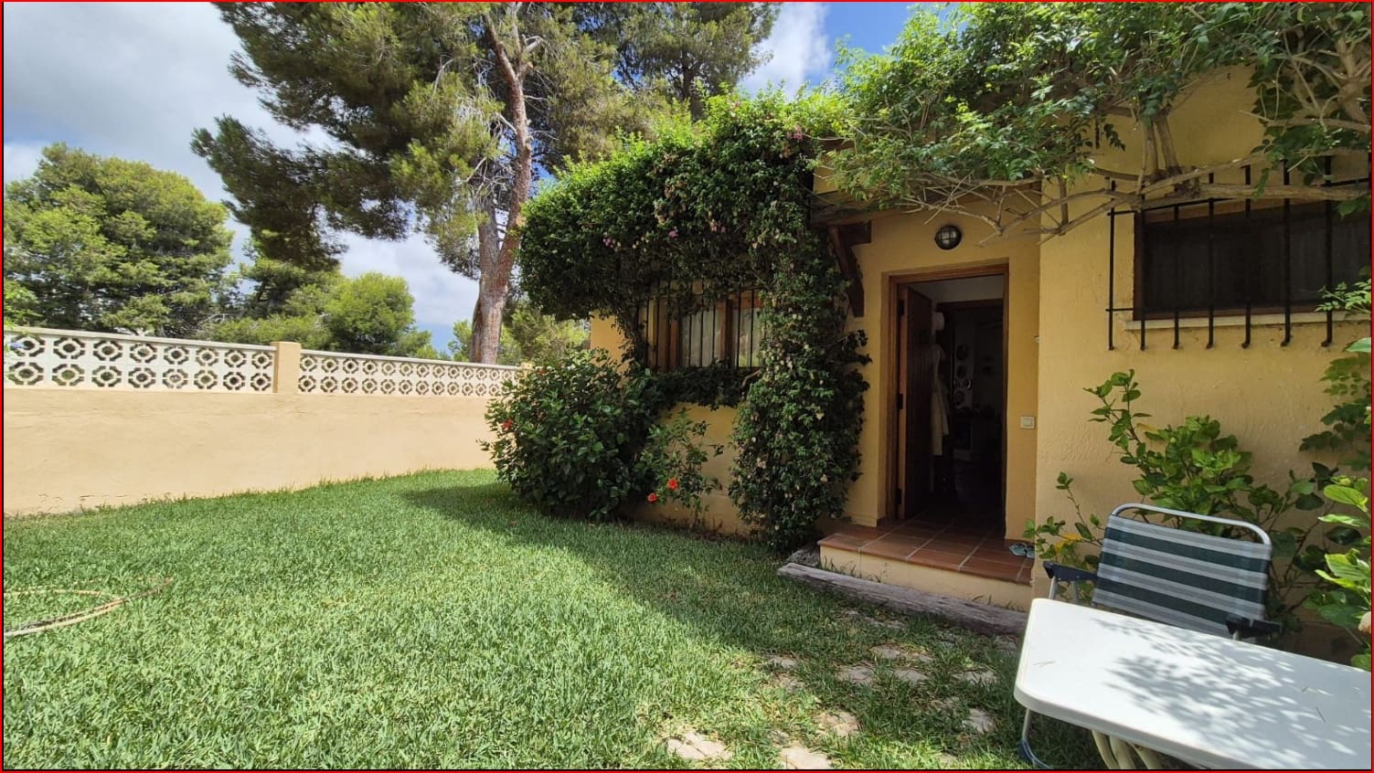 3 slaapkamer Bungalow te koop in Moraira met zwembad - € 435.000 (Ref: 9307043)