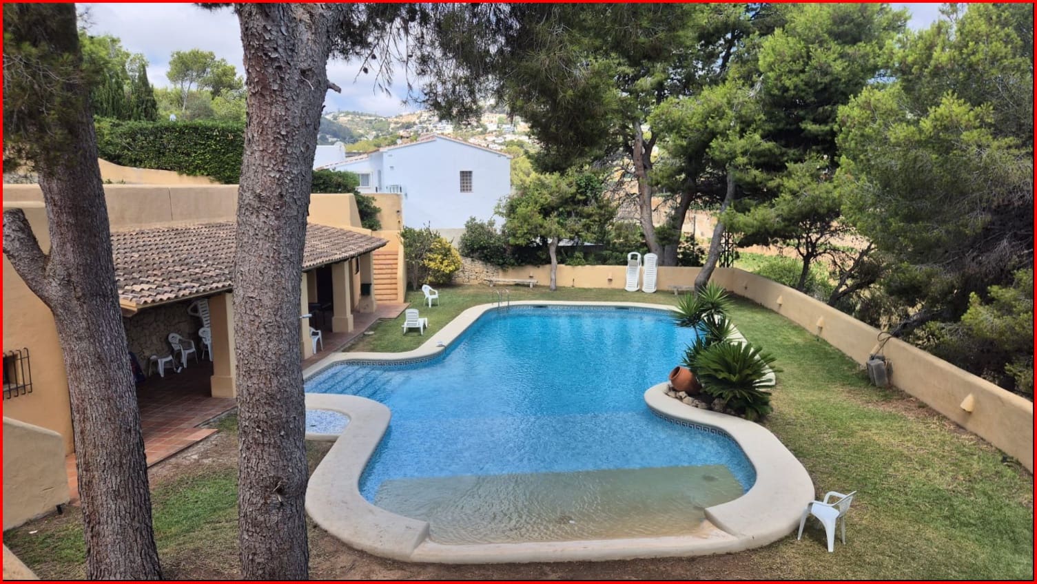 3 slaapkamer Bungalow te koop in Moraira met zwembad - € 435.000 (Ref: 9307043)