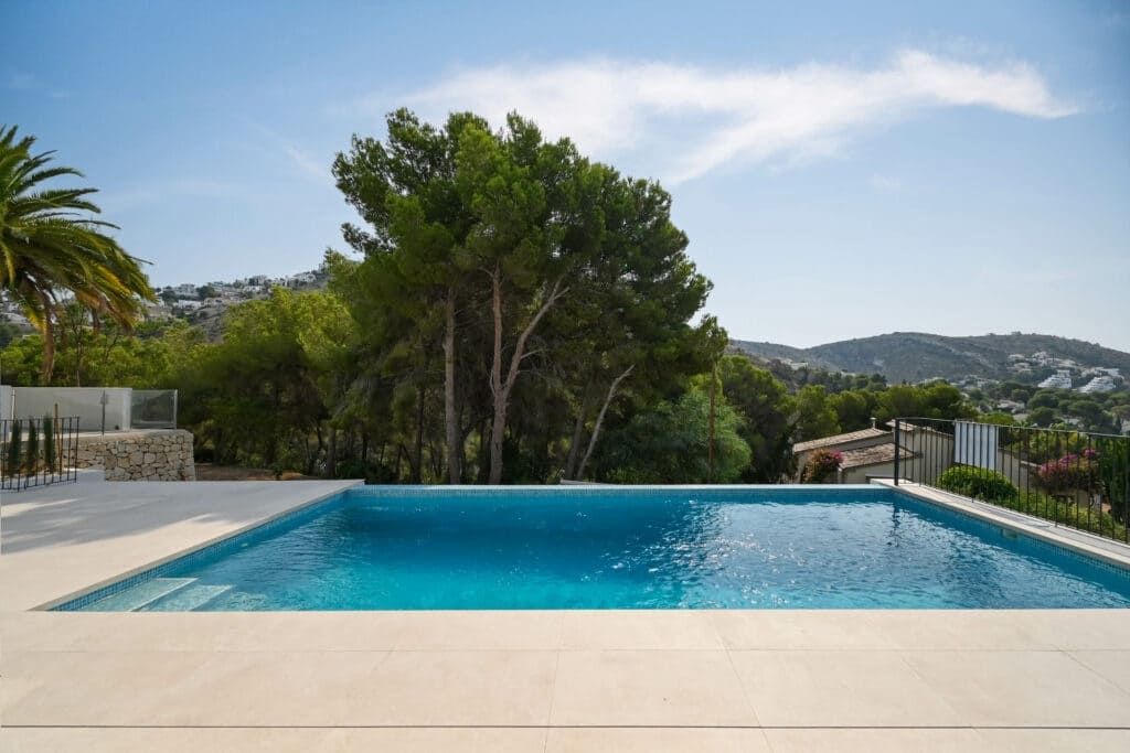 4 soveværelse Villa til salg i Moraira med swimmingpool - € 1.495.000 (Ref: 9307044)