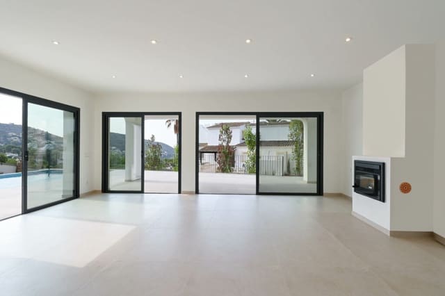 4 soveværelse Villa til salg i Moraira, Teulada-Moraira med swimmingpool - € 1.495.000 (Ref: 9307044)