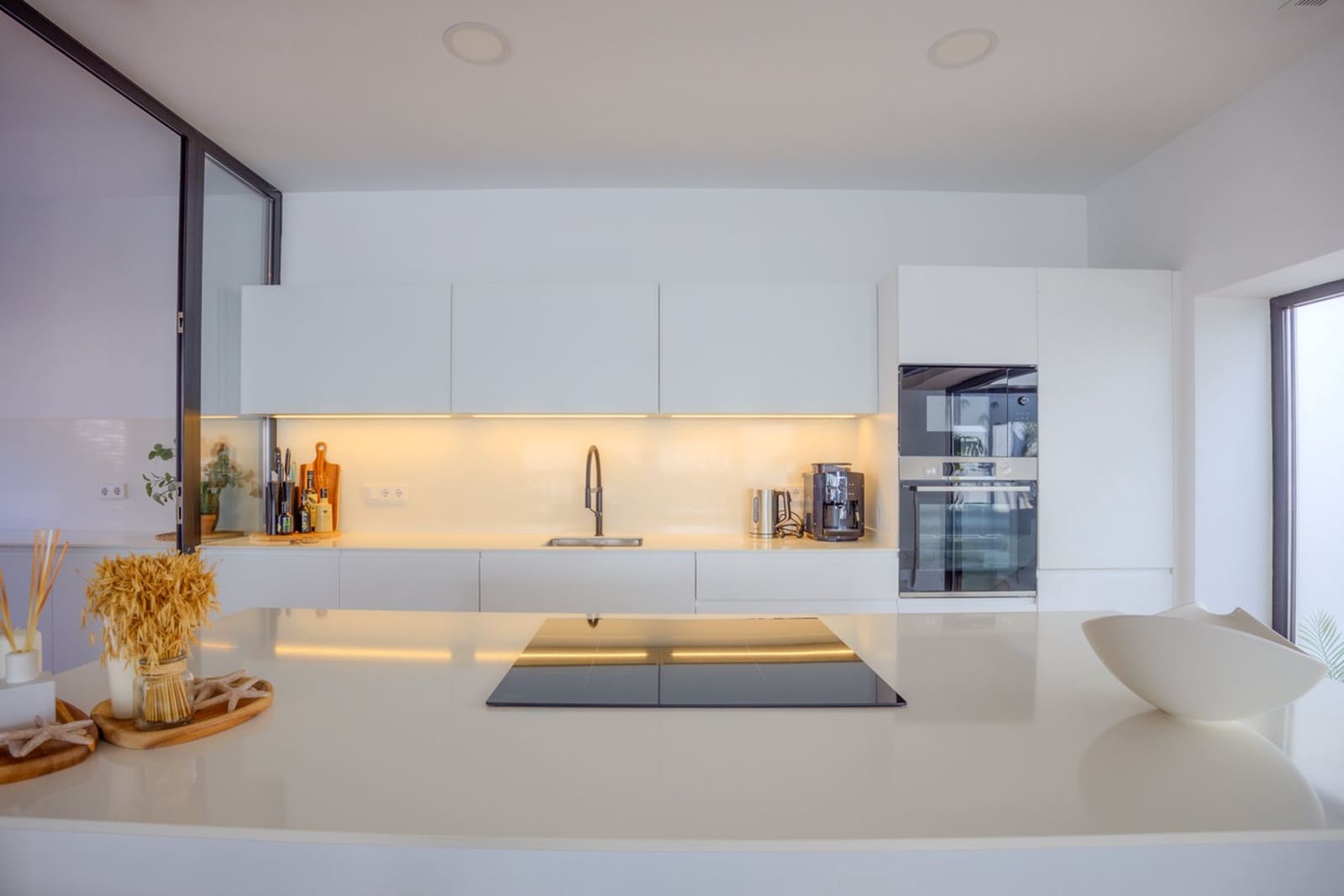 3 slaapkamer Villa te koop in Moraira met zwembad - € 1.175.000 (Ref: 9342223)