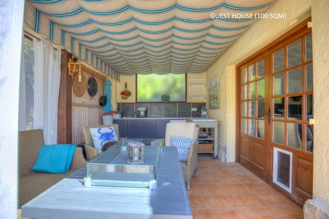 5 sovrum Villa till salu i Benissa med pool garage - 650 000 € (Ref: 9348051)