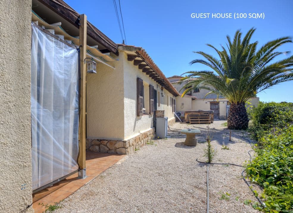 5 sovrum Villa till salu i Benissa med pool garage - 650 000 € (Ref: 9348051)