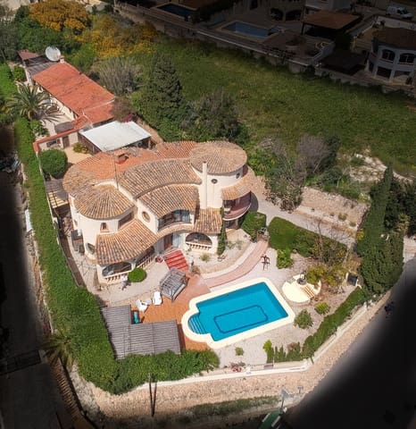 5 sovrum Villa till salu i Benissa med pool garage - 650 000 € (Ref: 9348051)