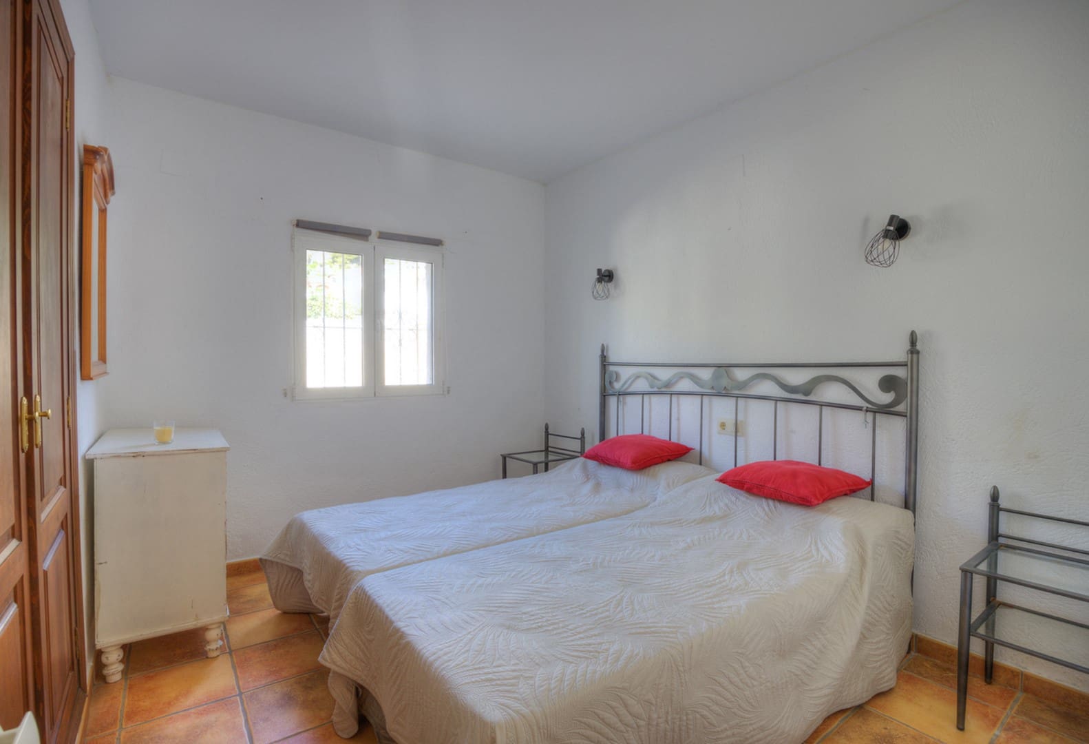 4 bedroom Villa for sale in Moraira with pool garage - € 595,000 (Ref: 9348052)