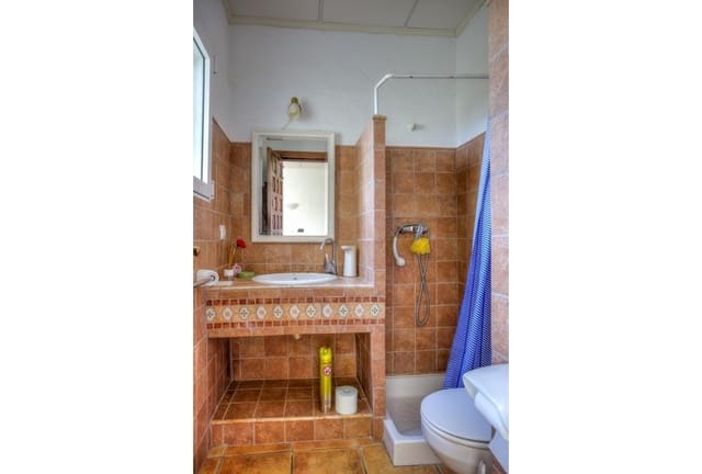 4 soverom Villa til salgs i Moraira, Teulada-Moraira med svømmebasseng garasje - € 565 000 (Ref: 9348052)