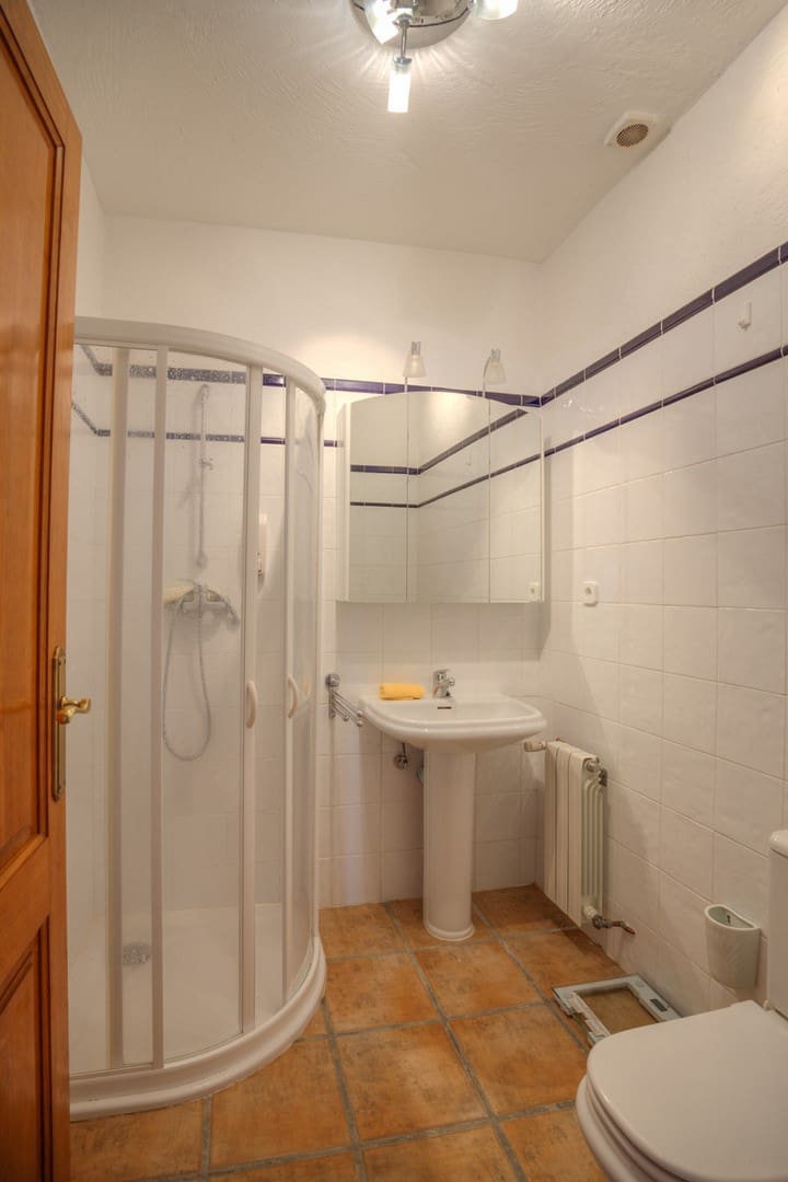 4 bedroom Villa for sale in Moraira with pool garage - € 1,145,000 (Ref: 9360562)