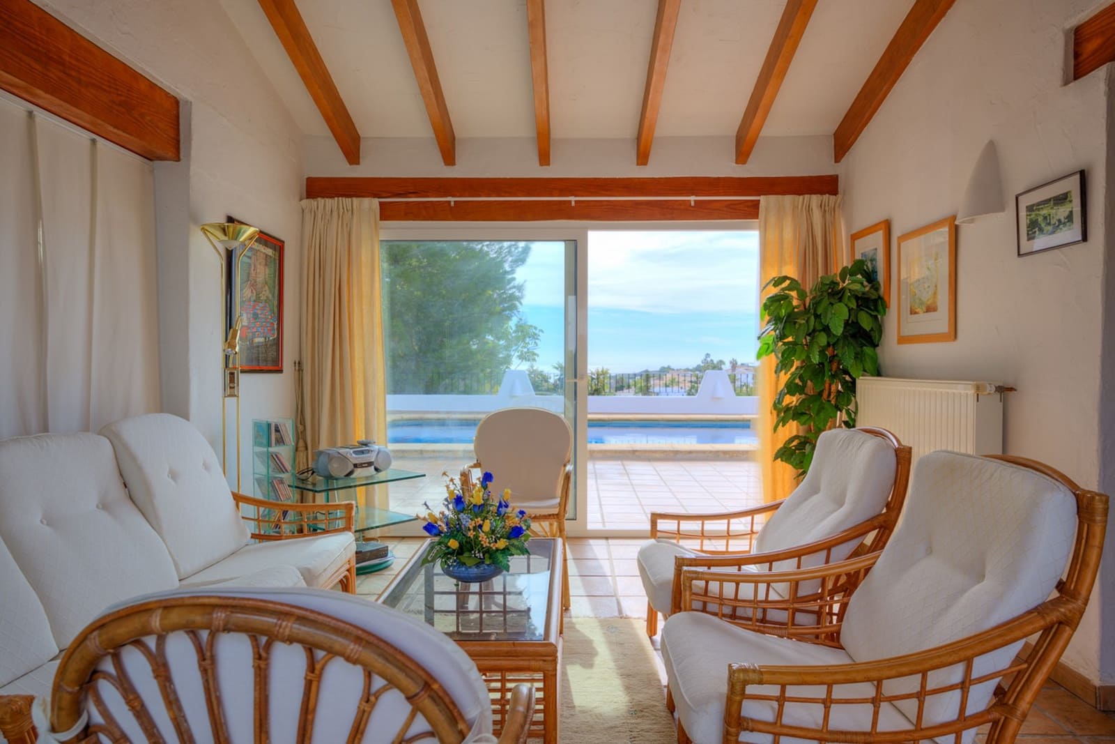 4 bedroom Villa for sale in Moraira with pool garage - € 1,145,000 (Ref: 9360562)