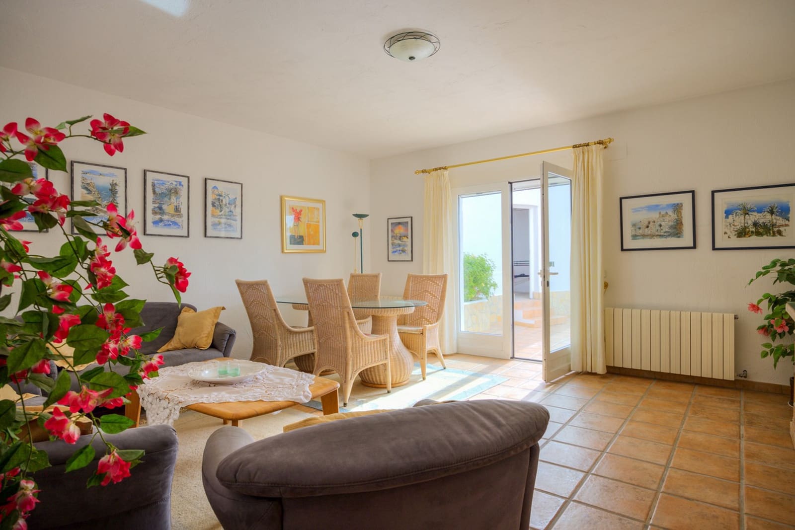 4 bedroom Villa for sale in Moraira with pool garage - € 1,145,000 (Ref: 9360562)