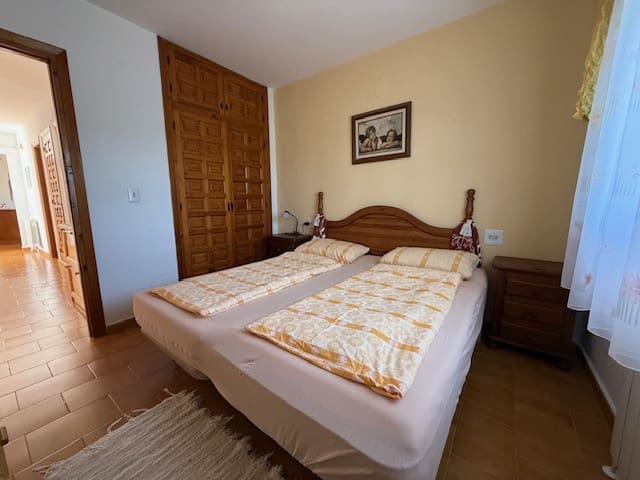 4 slaapkamer Villa te koop in Montemar met zwembad garage - € 785.000 (Ref: 9383289)