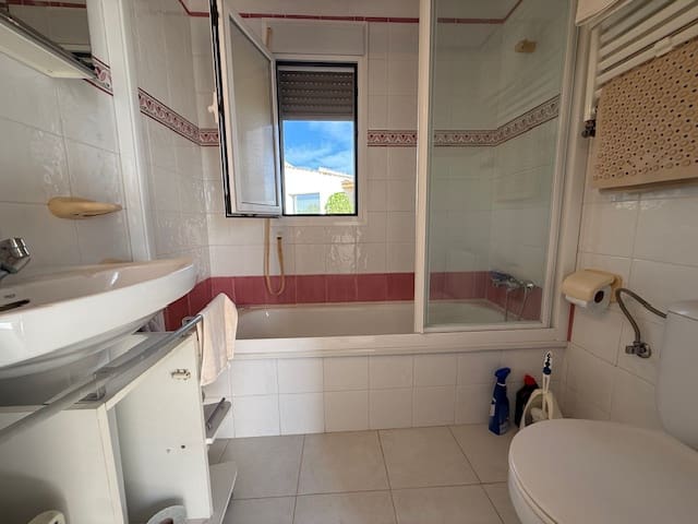 4 slaapkamer Villa te koop in Montemar met zwembad garage - € 785.000 (Ref: 9383289)