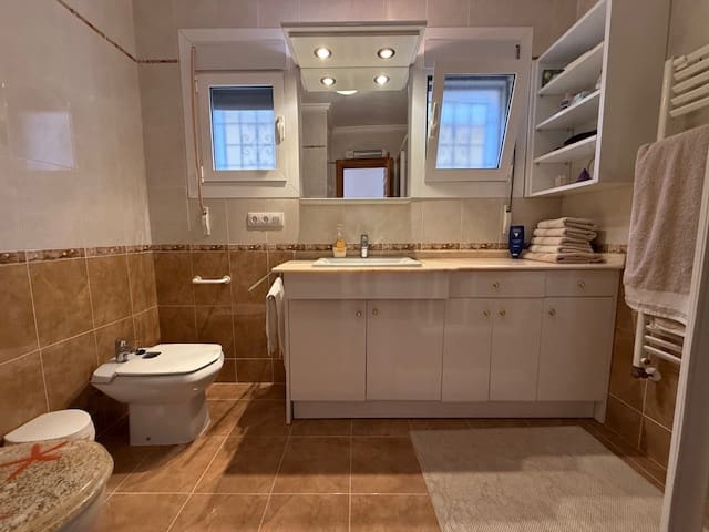 4 slaapkamer Villa te koop in Montemar met zwembad garage - € 785.000 (Ref: 9383289)