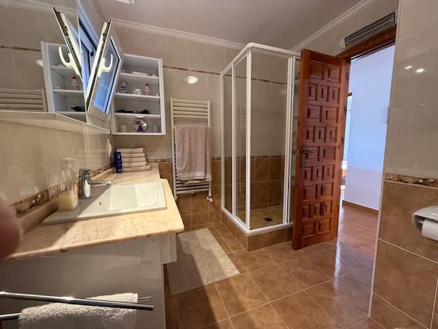 4 slaapkamer Villa te koop in Montemar met zwembad garage - € 785.000 (Ref: 9383289)