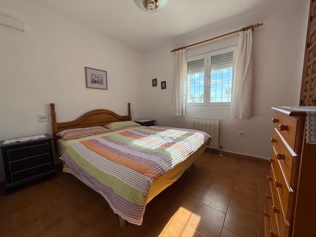 4 slaapkamer Villa te koop in Montemar met zwembad garage - € 785.000 (Ref: 9383289)