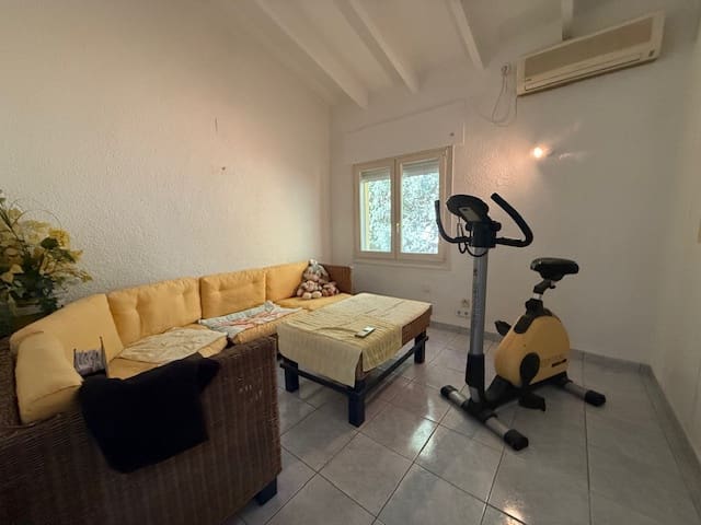 4 bedroom Villa for sale in Montemar with pool garage - € 695,000 (Ref: 9383609)