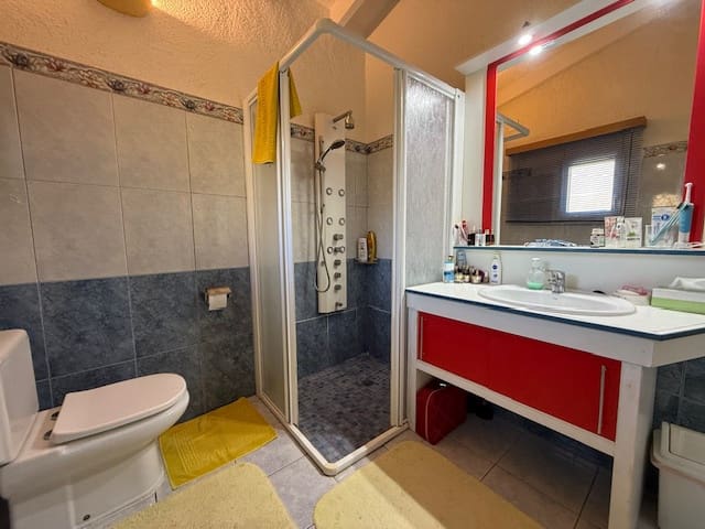 4 bedroom Villa for sale in Montemar with pool garage - € 695,000 (Ref: 9383609)