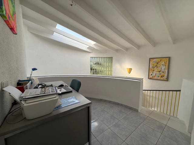 4 bedroom Villa for sale in Montemar with pool garage - € 695,000 (Ref: 9383609)