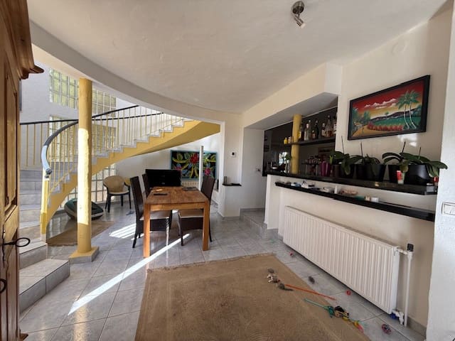 4 bedroom Villa for sale in Montemar with pool garage - € 695,000 (Ref: 9383609)