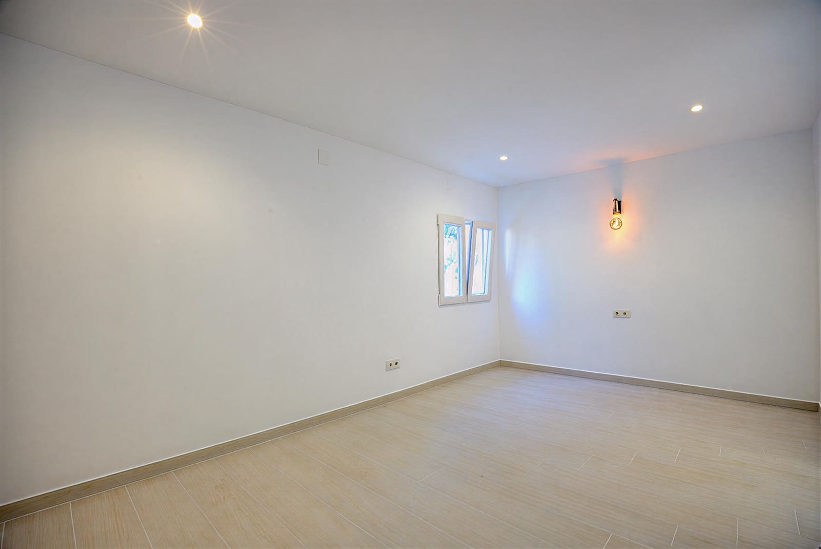 4 sypialnia Willa na sprzedaż w Moraira z basenem garażem - 599 500 € (Ref: 9401809)