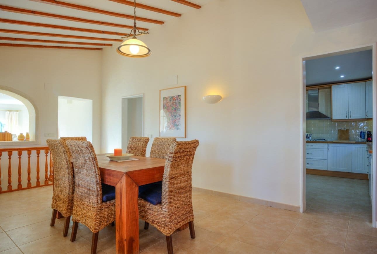 5 Zimmer Villa zu verkaufen in Montemar mit Pool - 799.000 € (Ref: 9485383)